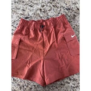 Women's Nike Dm6247 Loose Fit High-Rise Windbreaker‎ Cargo Shorts 4 1/2 " Inseam
